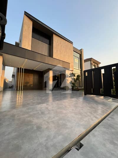 1 Kanal With Basement Brand New Most Luxurious House For Sale