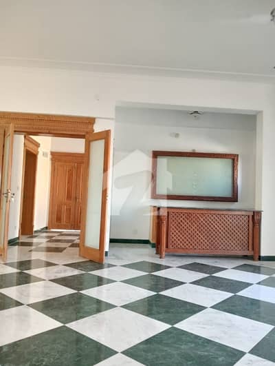 F-11 Beautiful Double Unit 6 Bedroom House For Rent