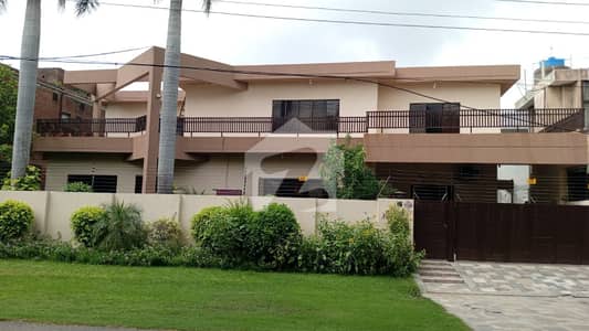 1 Kanal Immaculate Condition Owner Build Bungalow In Phase 2 (100 Orignal Pics)