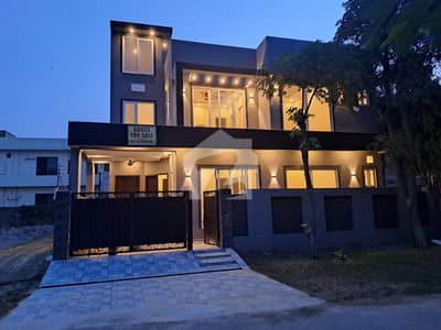 8 Marla Just Like New Elegant Bungalow With Basment For Sale In Dha Phase 1