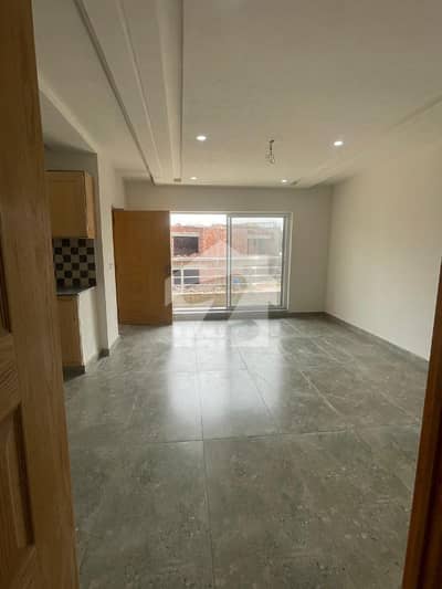 5 MARLA APARTMENT AVAILABLE FOR SALE