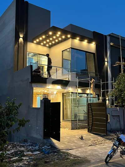 5 Marla House In Bahria Nasheman !! Don'T Miss Out