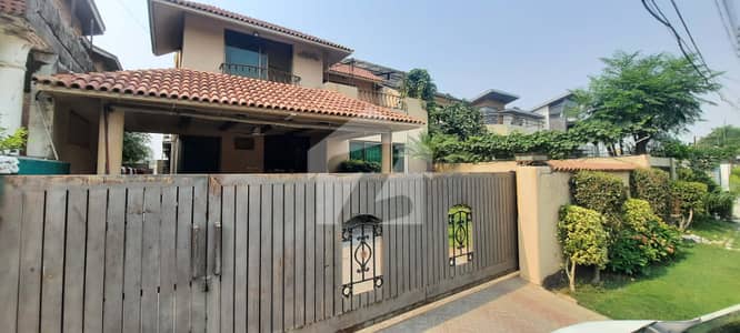 1 5 MARLA OWNER BUILD HOUSE WITH BASMENT AND BIG LAWN FOR SALE IN DHA Phase 3 1 5 MARLA OWNER BUILD HOUSE WITH BASMENT AND BIG LAWN FOR SALE IN DHA Phase 3