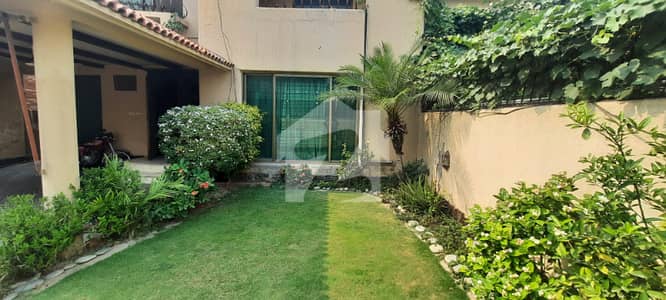 15 MARLA OWNER BUILD HOUSE CORNER BIG LAWN FOR SALE IN DHA Phase 4 15 MARLA OWNER BUILD HOUSE CORNER BIG LAWN FOR SALE IN DHA Phase 4