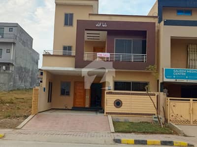B 17 E Block 30x60 Double Road House For Sale Triple Storey