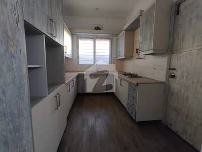 Ground 500 Square Luxurious Portion For Rent