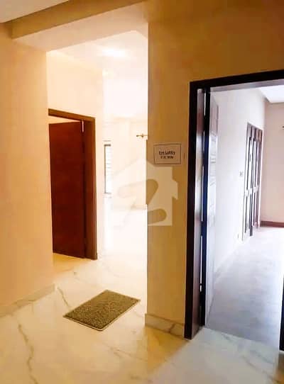 4 Bed room DD APARTMENT (3000 SQ FOOT)