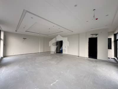 Prime 8 Marla 4th Floor Office Available For Rent In DHA Phase 8 Commercial Broadway