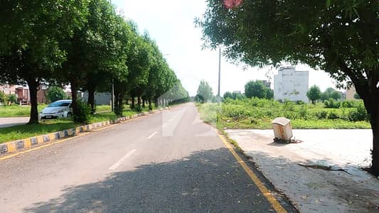 Prime Location In Grand Avenue Housing Scheme - Block A Residential Plot For sale Sized 10 Marla Prime Location In Grand Avenue Housing Scheme - Block A Residential Plot For sale Sized 10 Marla
