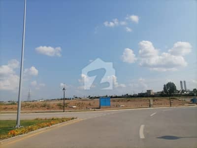 ڈی ایچ اے فیز 4 - سیکٹر بی ڈی ایچ اے ڈیفینس فیز 4,ڈی ایچ اے ڈیفینس,اسلام آباد میں 1 کنال رہائشی پلاٹ 2.45 کروڑ میں برائے فروخت۔ ڈی ایچ اے فیز 4 - سیکٹر بی ڈی ایچ اے ڈیفینس فیز 4,ڈی ایچ اے ڈیفینس,اسلام آباد میں 1 کنال رہائشی پلاٹ 2.45 کروڑ میں برائے فروخت۔