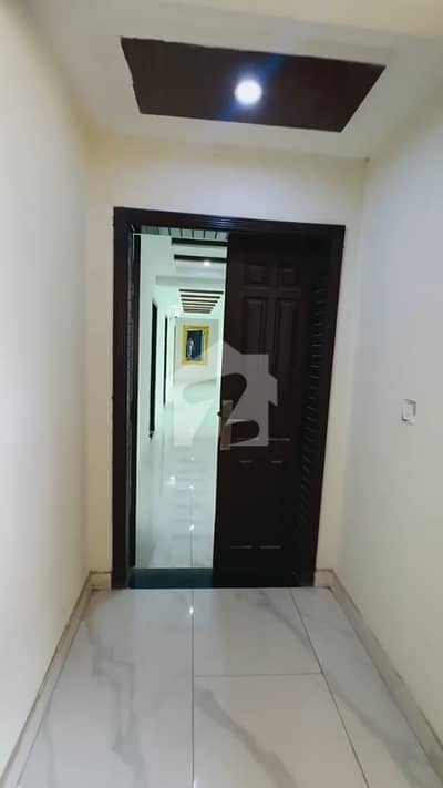 2 Floor 3 Bed Room Apartment Available For Rent in Askari 11 Lahore