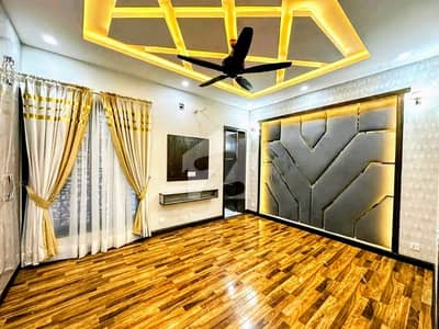 7 Marla Designer Upper Portion Available For Rent