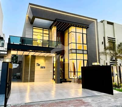 10 Marla Designer House Available For Rent