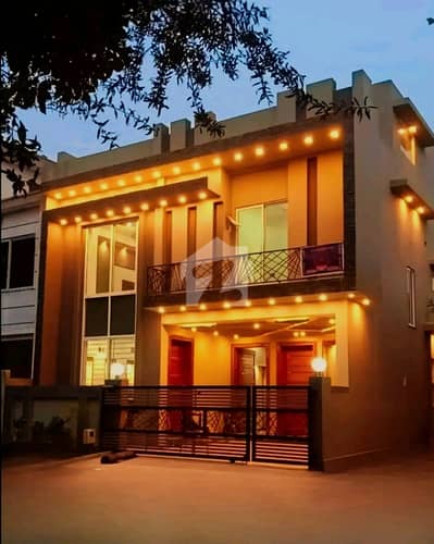 7 Marla Luxury Double Height House Available For Rent