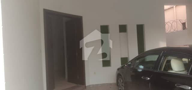 ای ۔ 11/3 ای ۔ 11,اسلام آباد میں 4 کمروں کا 1 کنال مکان 2.4 لاکھ میں کرایہ پر دستیاب ہے۔