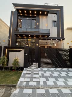 5 Marla Ultra Modern House For Sale In Central Park Lahore 5 Marla Ultra Modern House For Sale In Central Park Lahore