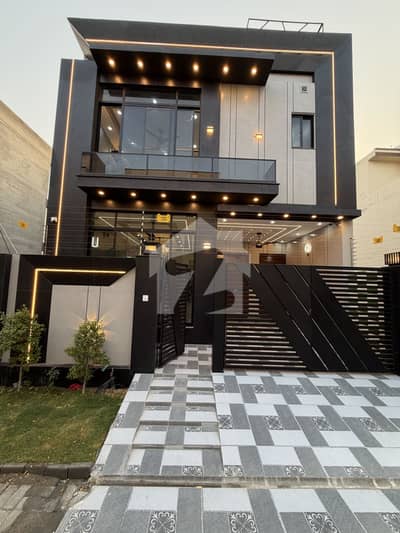 5 Marla Ultra Modern House For Sale In Central Park Lahore