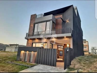 5 Marla Designer House Available For Rent