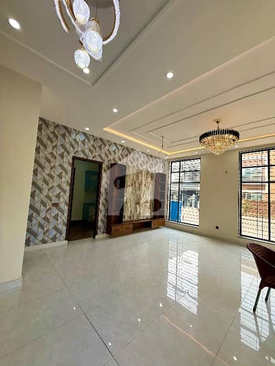 House For Sale In Beautiful Bahria Orchard Phase 1 - Eastern