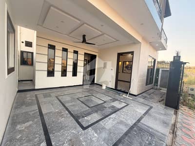 7 MARLA BRAND NEW HOUSE FOR SALE