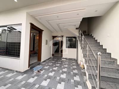 5 MARLA BRAND NEW HOUSE FOR SALE
