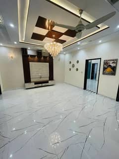 Lower Portion Of 10 Marla Available For Rent In Bahria Town Lahore