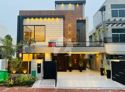 10 Marla House For Sale In Jasmine Block Bahria Town Lahore