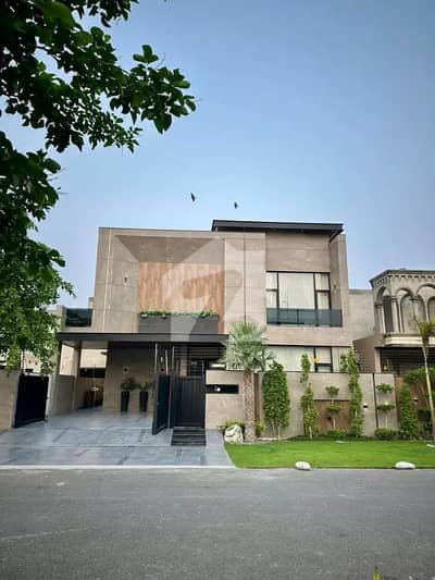 10 Marla House Available For Rent In Babar Block Sector A Bahria Town Lahore