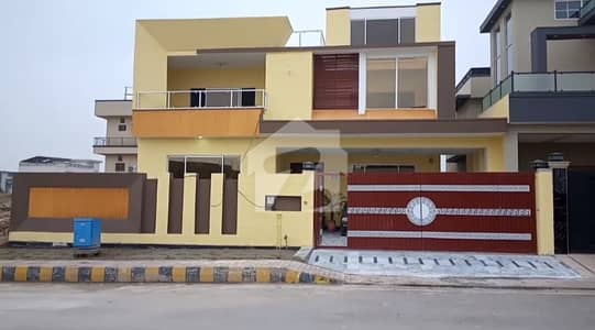 ڈی ایچ اے فیز 1 - سیکٹر اے ڈی ایچ اے فیز 1,ڈی ایچ اے ڈیفینس,پشاور میں 7 کمروں کا 1 کنال مکان 6.5 کروڑ میں برائے فروخت۔