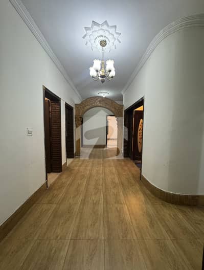 F-10 TOP LOCATION 4 BED ROOM SPACIOUS GROUND PORTION FOR RENT SUN FACING CLOSE END STREET BEAUTIFUL GREEN LAWN MARBLE FLOORING GATE SEPARATE