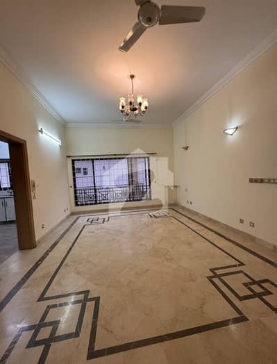 F-10 666 Square Yard Beautiful House Available For Rent Excellent Condition Green Lawn Close End Street Washrooms And Kitchen Excellent Condition