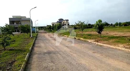 4 Kanal Developed Possession Farm House Plot For Sale Gulberg Greens, Islamabad