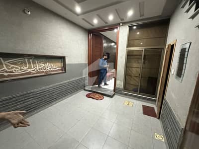 النور گارڈن فیصل آباد میں 3 کمروں کا 3 مرلہ مکان 1.2 کروڑ میں برائے فروخت۔