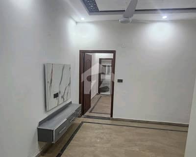 حمزہ ٹاؤن لاہور میں 3 کمروں کا 3 مرلہ مکان 90.0 لاکھ میں برائے فروخت۔ حمزہ ٹاؤن لاہور میں 3 کمروں کا 3 مرلہ مکان 90.0 لاکھ میں برائے فروخت۔