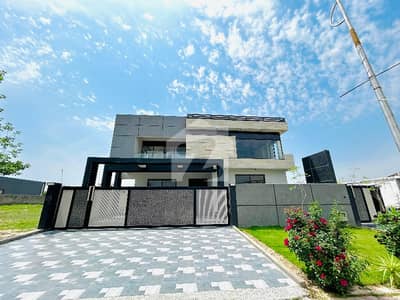 Multi Garden B-17 B-1 Block MDR HOUSE AVAILABLE FOR SALE