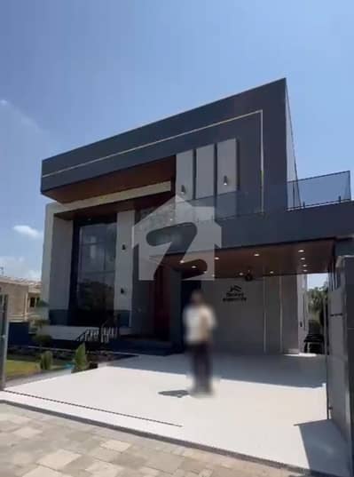 60*100 Brand New Designer Triple Storey Corner House For Sale 60*100 Brand New Designer Triple Storey Corner House For Sale
