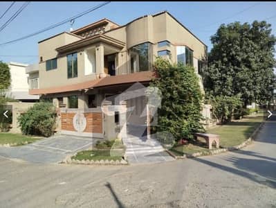 این ایف سی 1 لاہور میں 5 کمروں کا 1 کنال مکان 4.7 کروڑ میں برائے فروخت۔