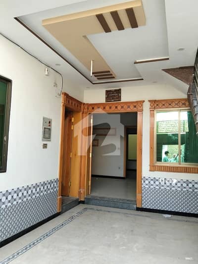 سفیان گارڈن ورسک روڈ,پشاور میں 6 کمروں کا 5 مرلہ مکان 65.0 ہزار میں کرایہ پر دستیاب ہے۔ سفیان گارڈن ورسک روڈ,پشاور میں 6 کمروں کا 5 مرلہ مکان 65.0 ہزار میں کرایہ پر دستیاب ہے۔