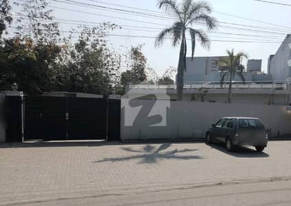 Sale The Ideally Located House For An Incredible Price Of Pkr Rs. 100000000