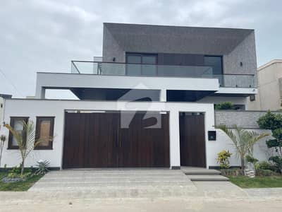 ULTRY LUXURY BUNGALOW FOR SALE-DHA PHASE 8