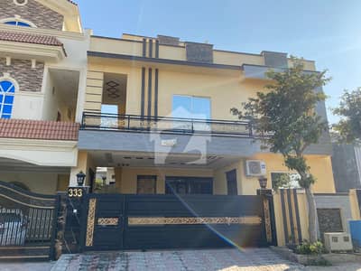 ٹاپ سٹی 1 - بلاک اے ٹاپ سٹی 1,اسلام آباد میں 5 کمروں کا 10 مرلہ مکان 4.5 کروڑ میں برائے فروخت۔