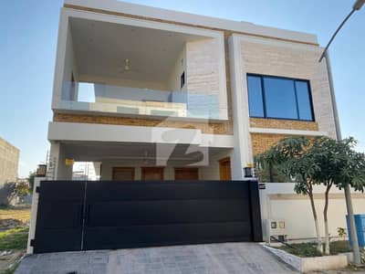 Modern 10 Marla Double Storey House With Premium Finishes
