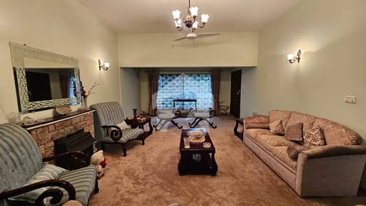 Old House for Sale | 444 Sq. Yards | Prime Location | Single Owner | Ideal for Renovation or Rebuild