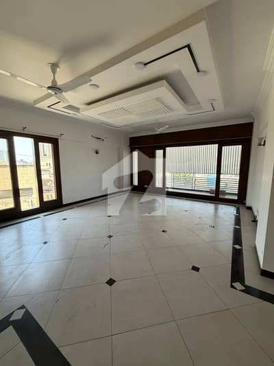 SPACIOUS 4 BEDROOM APARTMENT FOR RENT