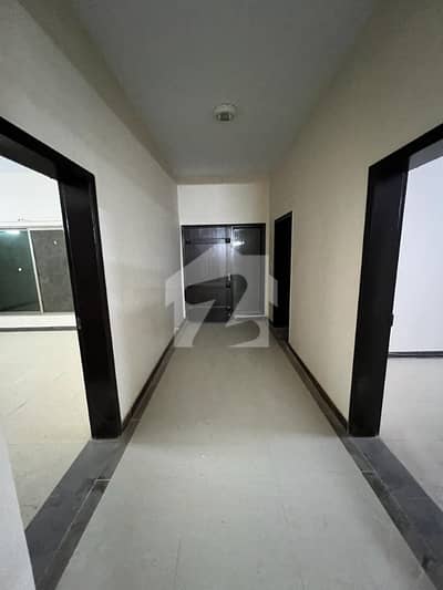 عسکری 5 ۔ سیکٹر جی عسکری 5,ملیر کنٹونمنٹ,کینٹ,کراچی میں 5 کمروں کا 1 کنال مکان 2.25 لاکھ میں کرایہ پر دستیاب ہے۔