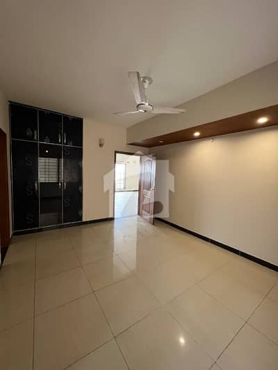 3 Bed DD Flat G+9 Building Askari 5 Sector F