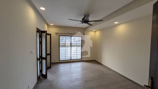 4 Bed DD Flat For Rent Askari 6 G+13 Building 3000 Square Feet