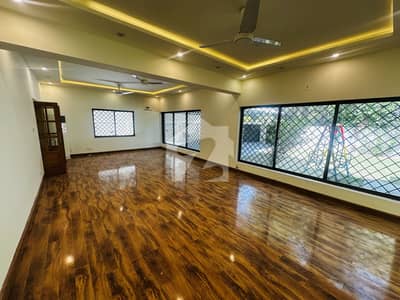 F-8 house for rent with 15Kv solar system Plus 1 kanal extra land
