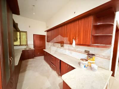 Portion For Rent 3 Bed Dd Johar Vip Block 2