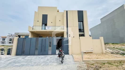 Shining 10 Marla House @5.50 Cr - Block D B17 Islamabad.